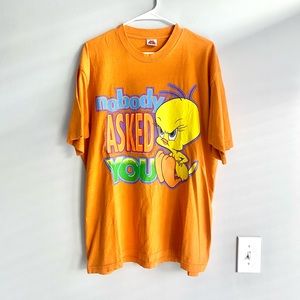 Vintage 1997 Looney Tunes shirt